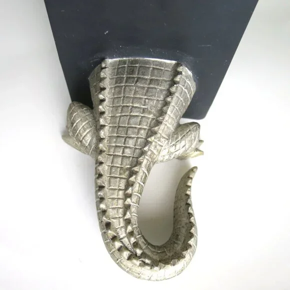 Alligator / Crocodile Bookends - Picture 9 of 9